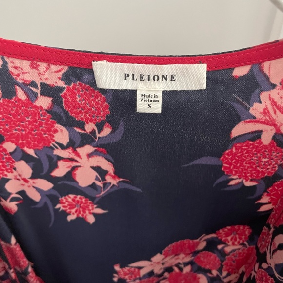 Pleione Duster - Picture 2 of 3